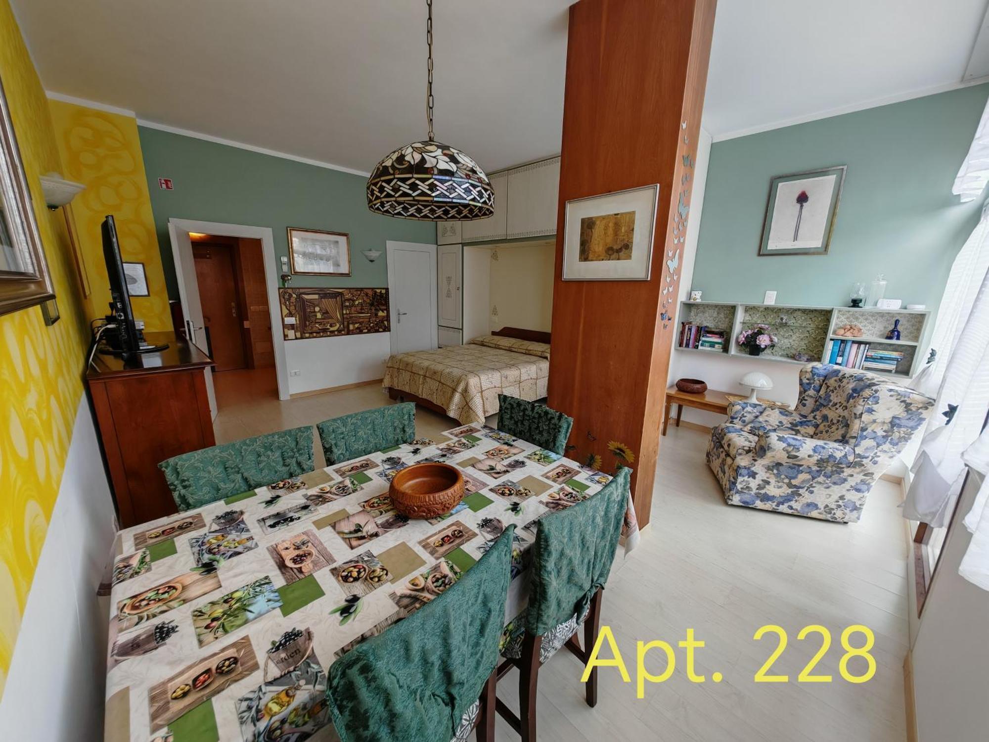 Garda Apartments In Euroresidence Εξωτερικό φωτογραφία