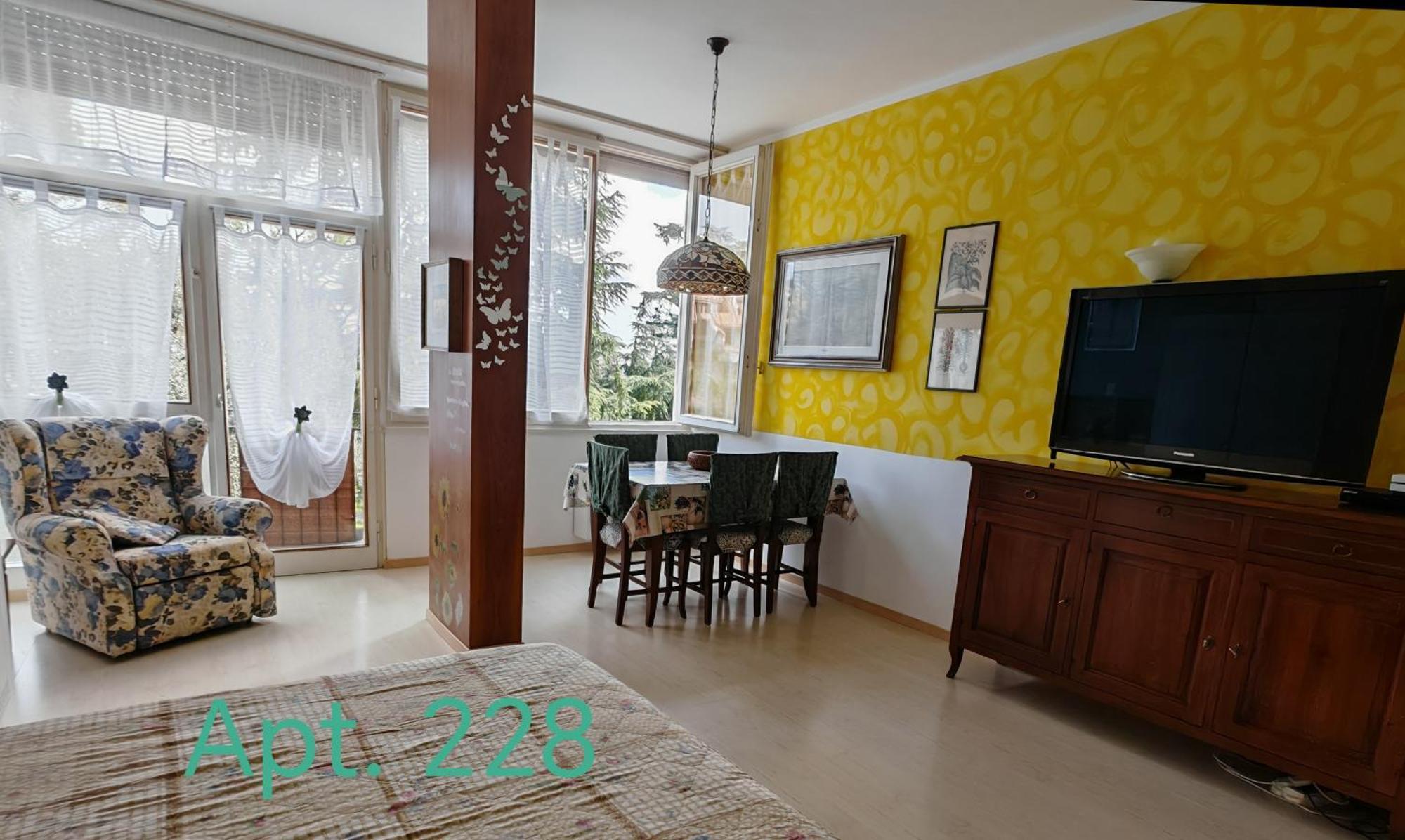 Garda Apartments In Euroresidence Εξωτερικό φωτογραφία